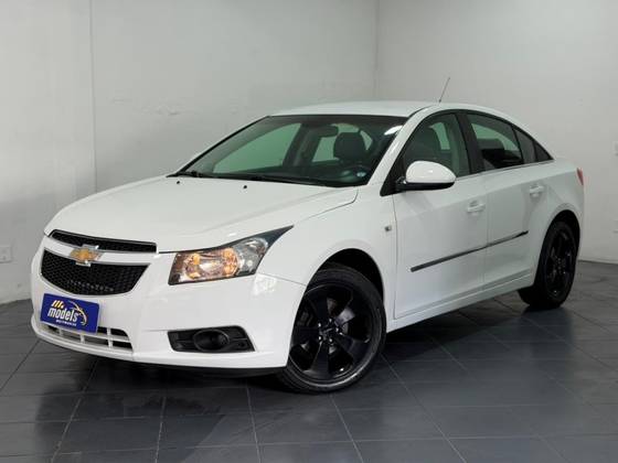CHEVROLET CRUZE 1.8 LT 16V FLEX 4P AUTOMÁTICO CHEVROLET CRUZE 1.8 LT 16V FLEX 4P AUTOMÁTICO